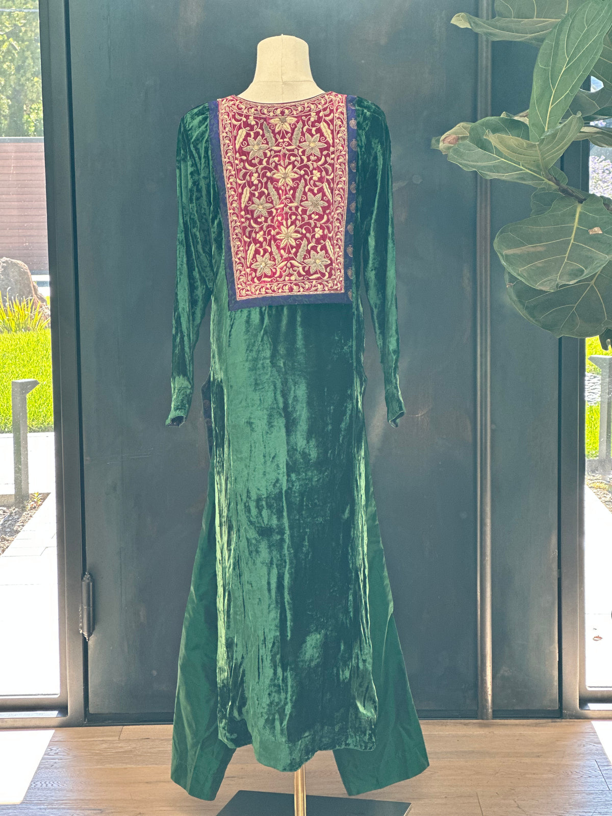 Nidhi Tholia Velvet Kurta Set
